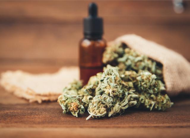 Cannabis Oil: What Is It and How Does It Work?